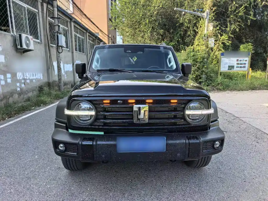 Tank 300 2023 Off-Road Version 2.0T Conqueror купить на сайте DeffCars