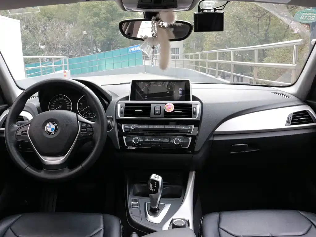 BMW 1 Series 2017 118i Sports купить на сайте DeffCars