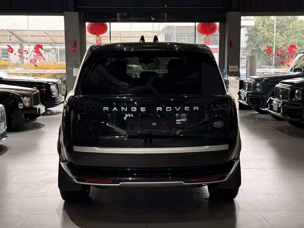 Range Rover 2023 3.0 L6 400PS Genesis Extended Edition купить на сайте DeffCars