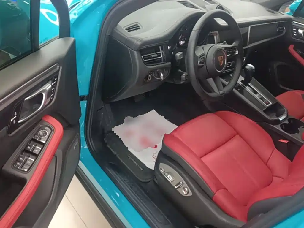 Macan 2023 Macan T 2.0T купить на сайте DeffCars