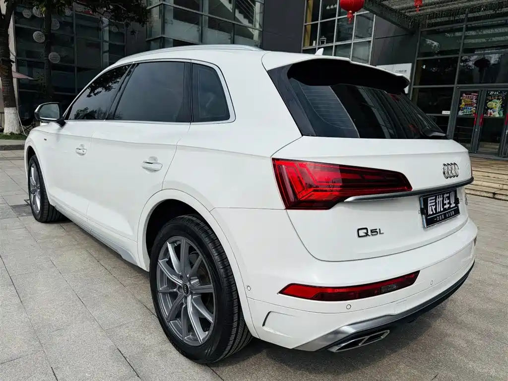 Audi Q5L 2022 40T RS Kit Burning Speed ​​Type купить на сайте DeffCars