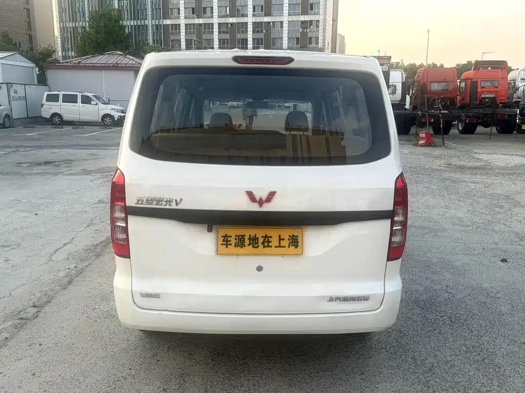Wuling Hongguang V 2019 1.5L basic model National VI LAR купить на сайте DeffCars