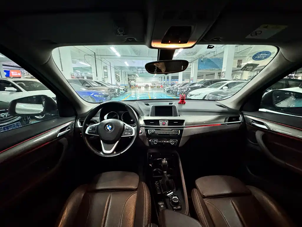BMW X1 2019 sDrive18Li Exclusive Model купить на сайте DeffCars