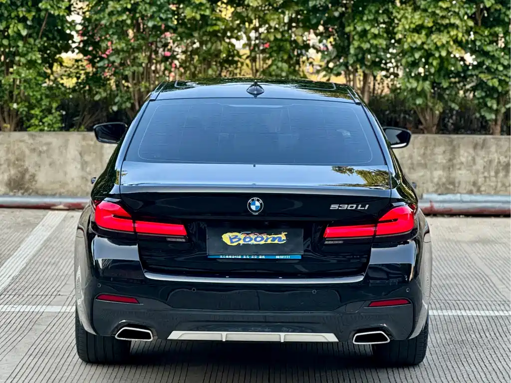 BMW 5 Series 2023 facelift 530Li leading M sports package купить на сайте DeffCars