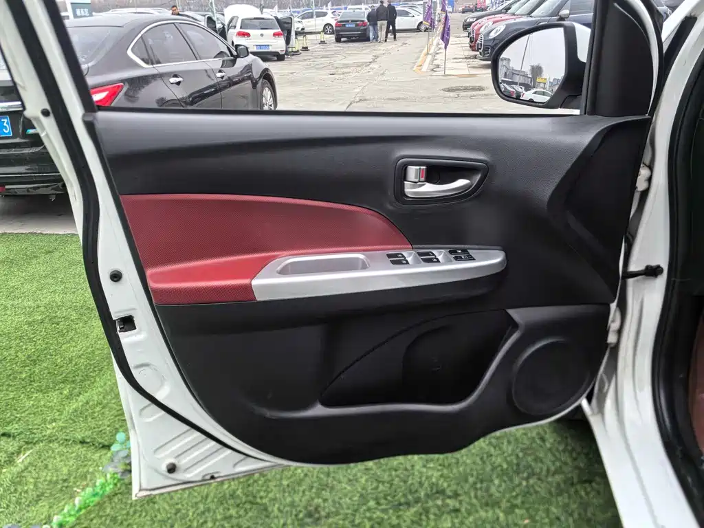 Benben EV 2019 EV360 Standard Model купить на сайте DeffCars