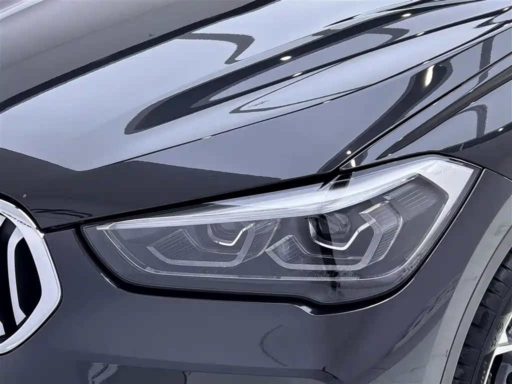 BMW X1 2022 sDrive25Li Leading Model купить на сайте DeffCars