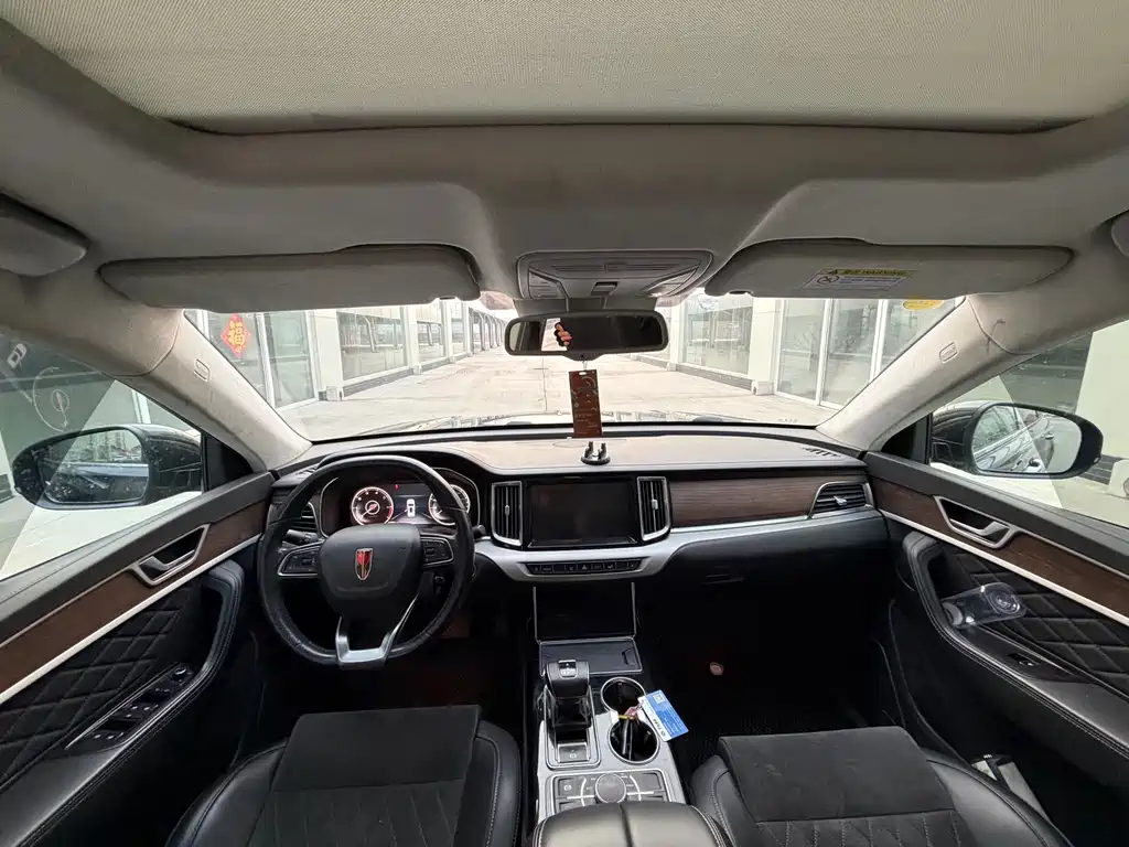 Hongqi HS7 2022 3.0T automatic four-wheel drive Zhilian Qiyue version, five seats купить на сайте DeffCars