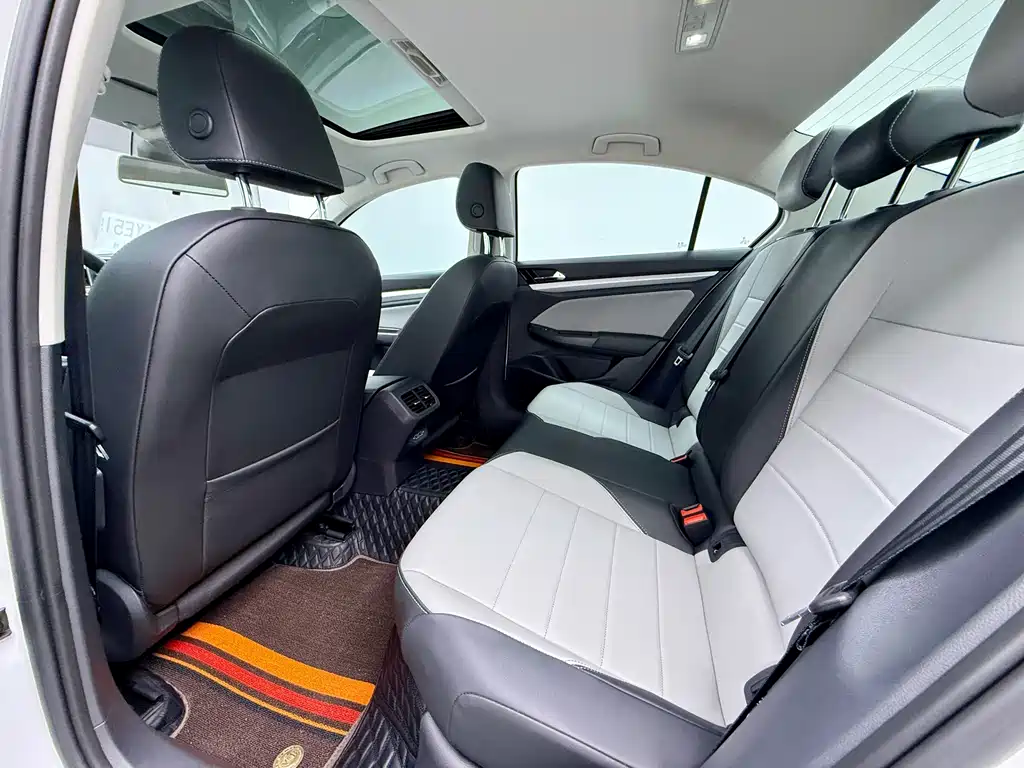 Bora 2023 200TSI DSGSenova ZhixingPRO Edition купить на сайте DeffCars