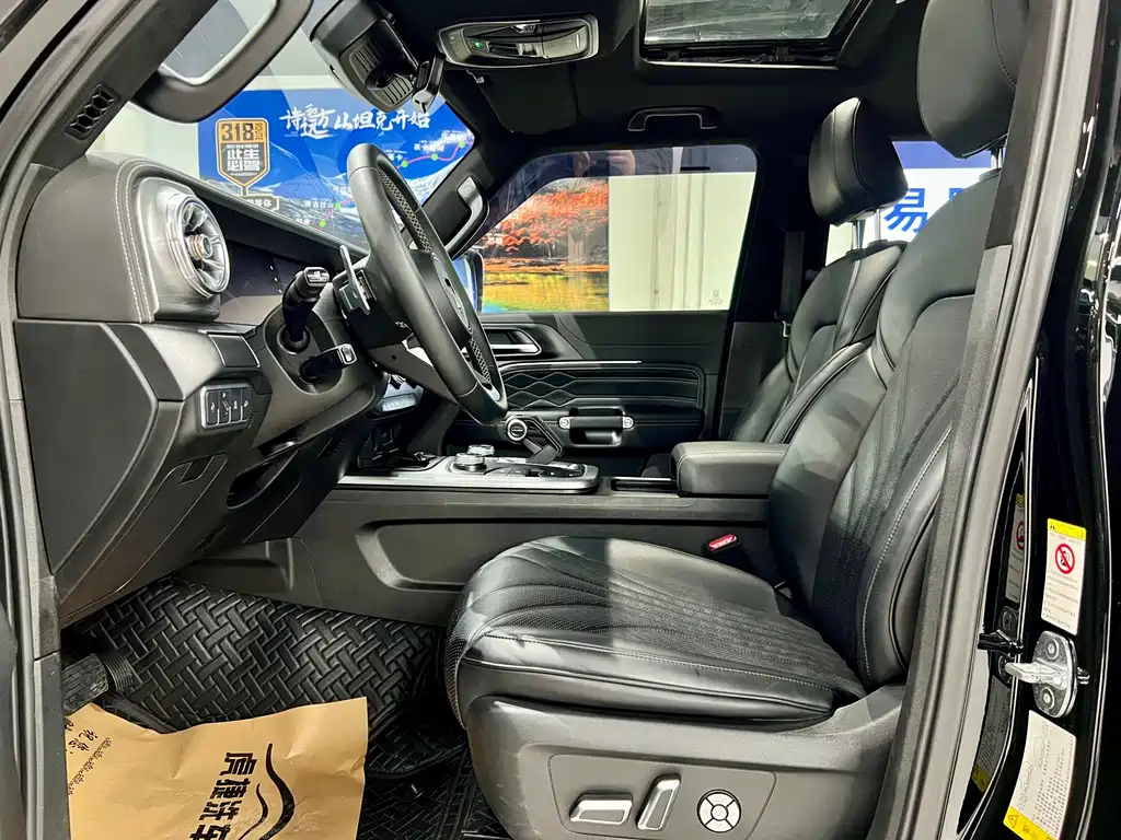 Tank 300 2023 Off-Road Version 2.0T Conqueror купить на сайте DeffCars