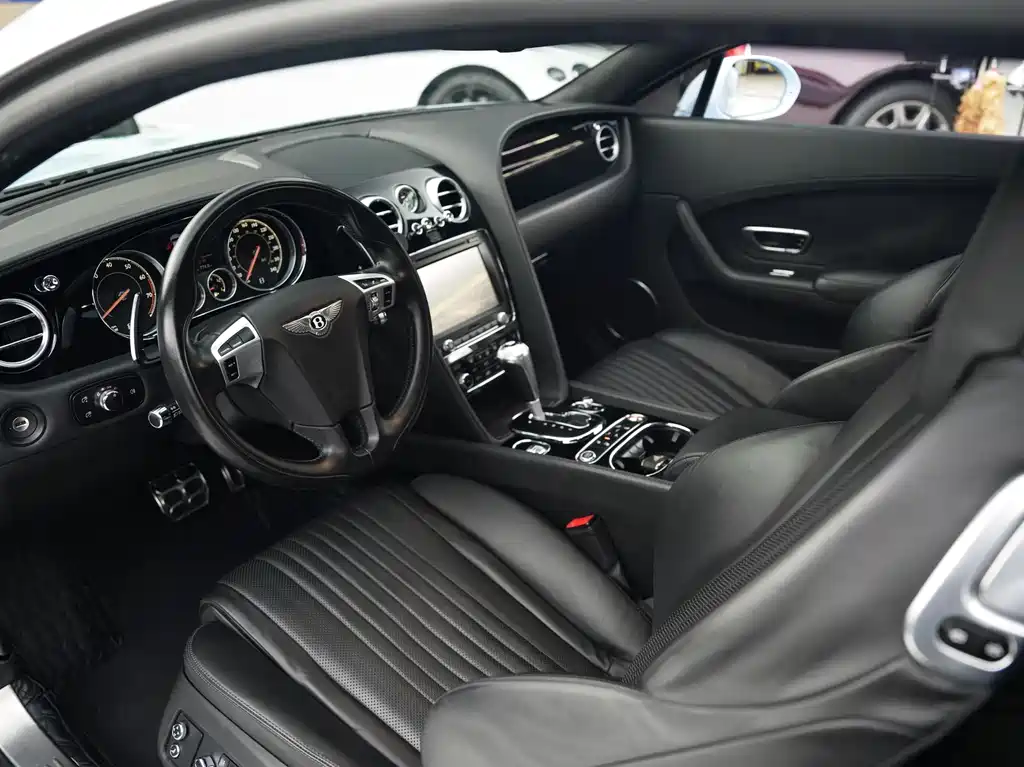 Continental 2017 4.0T GT V8 S Standard Edition купить на сайте DeffCars