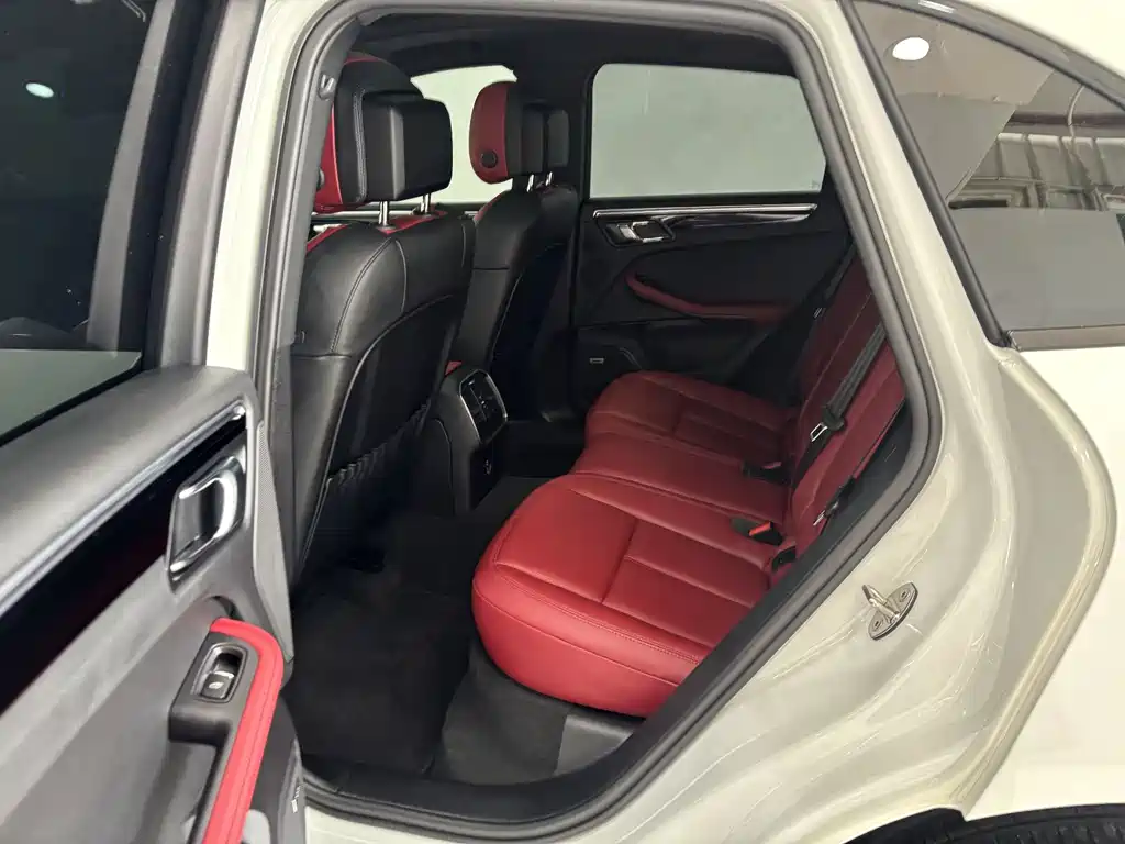 Macan 2022 Macan 2.0T купить на сайте DeffCars