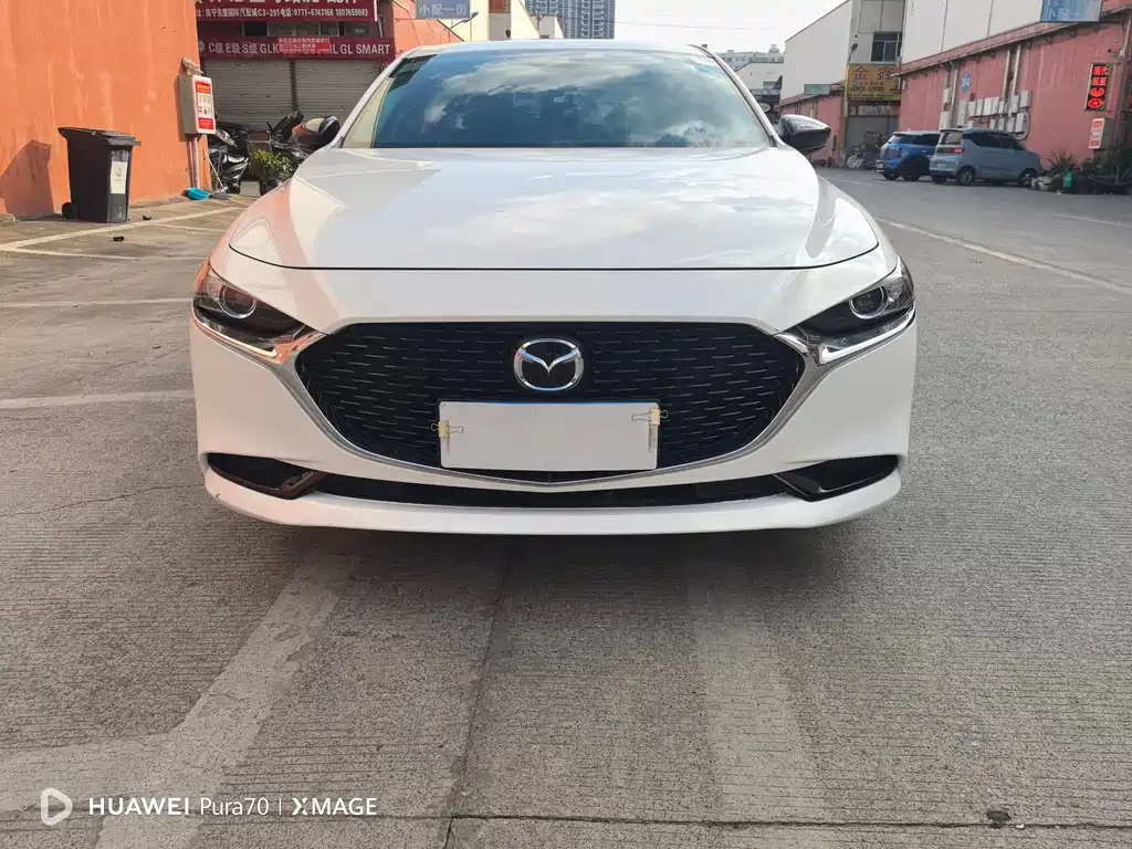 Mazda3 Angkesela 2021 2.0L Automatic Premium Edition купить на сайте DeffCars