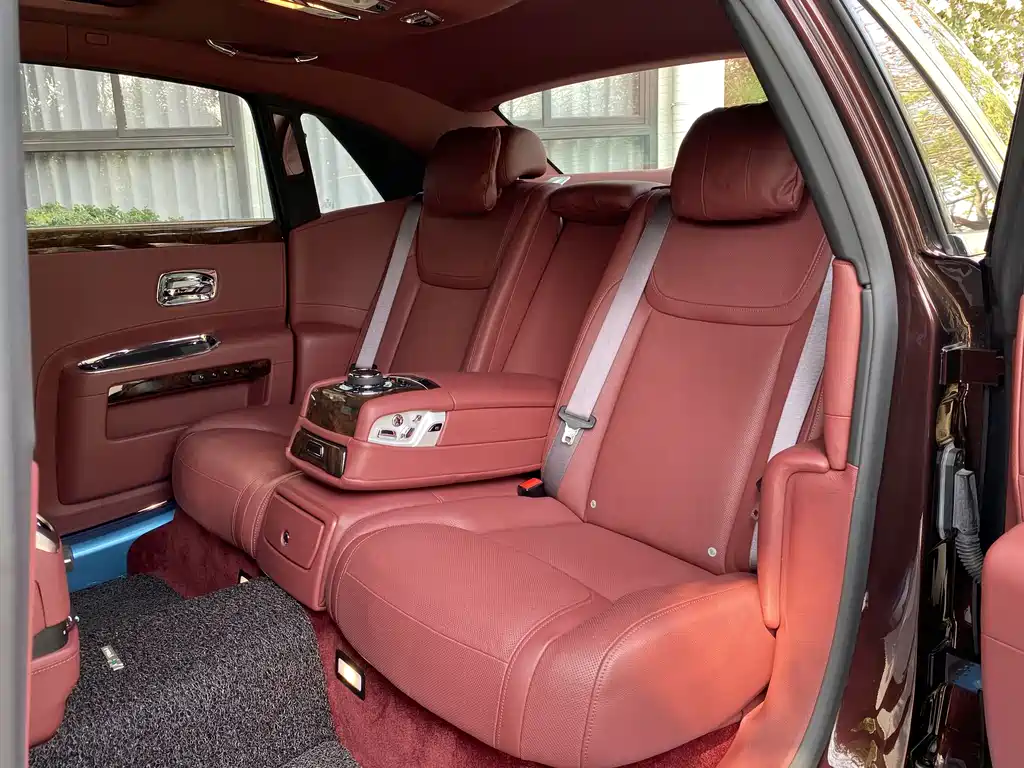 Ghost 2015 Series II Extended Edition купить на сайте DeffCars