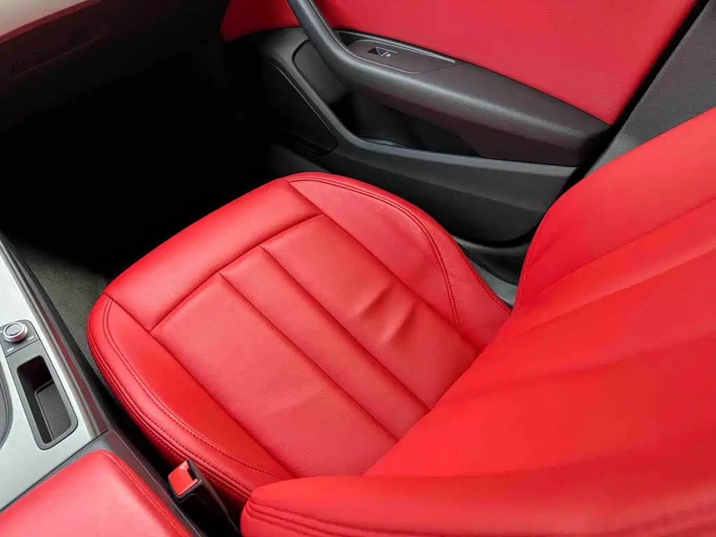 Audi A4L 2019 40 TFSI Enterprising National VI купить на сайте DeffCars