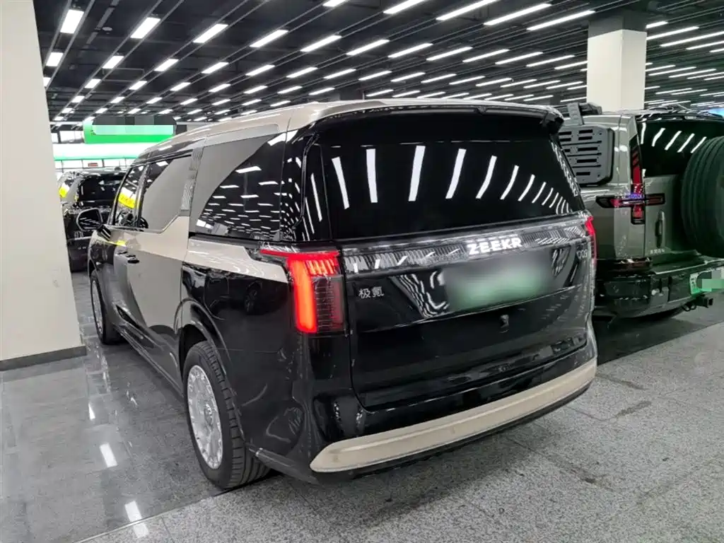 Jikrypton 009 2024 seven-seat aisle version four-wheel drive 108kWh купить на сайте DeffCars