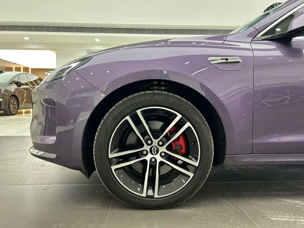 Wenjie M5 2025 extended range Ultra four-wheel drive version купить на сайте DeffCars