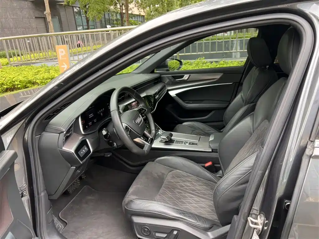 Audi A6L 2021 55 TFSI quattro exclusive dynamic model купить на сайте DeffCars