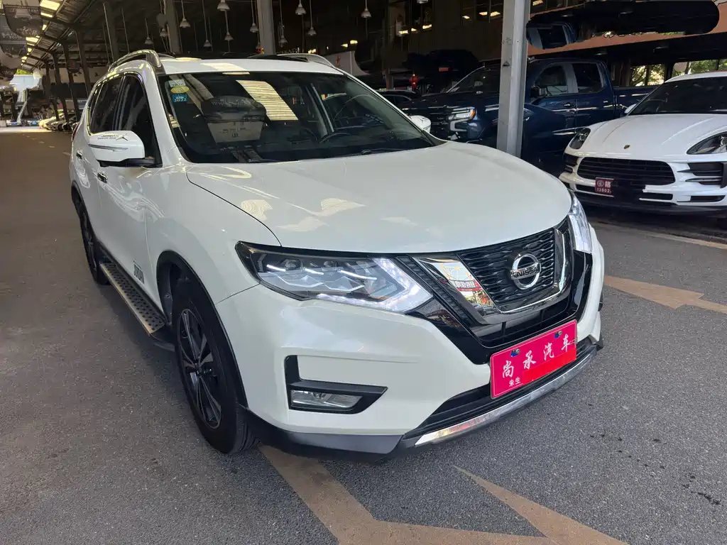X-Trail 2017 2.5L CVT Deluxe Edition 4WD купить на сайте DeffCars