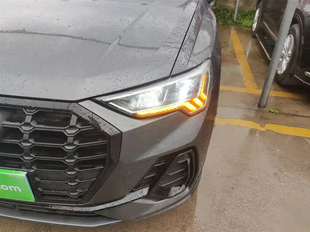 Audi Q3 2021 35 TFSI Advanced Life Edition купить на сайте DeffCars