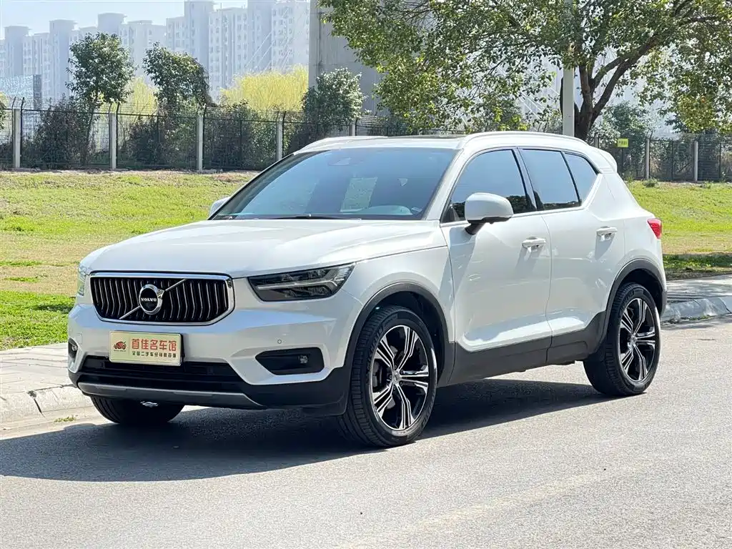 Volvo XC40 2020 T4 four-wheel drive Zhiyuan Sport Edition купить на сайте DeffCars