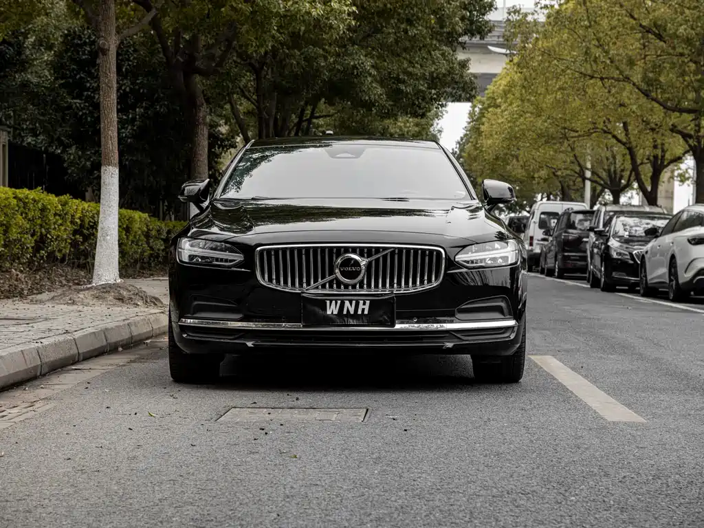 Volvo S90 2023 B5 Zhiyuan Luxury Edition купить на сайте DeffCars