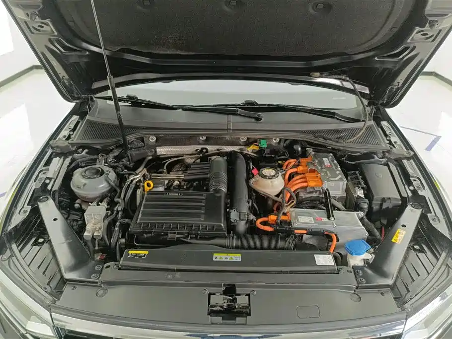 Magotan GTE plug-in hybrid 2020 GTE premium model купить на сайте DeffCars
