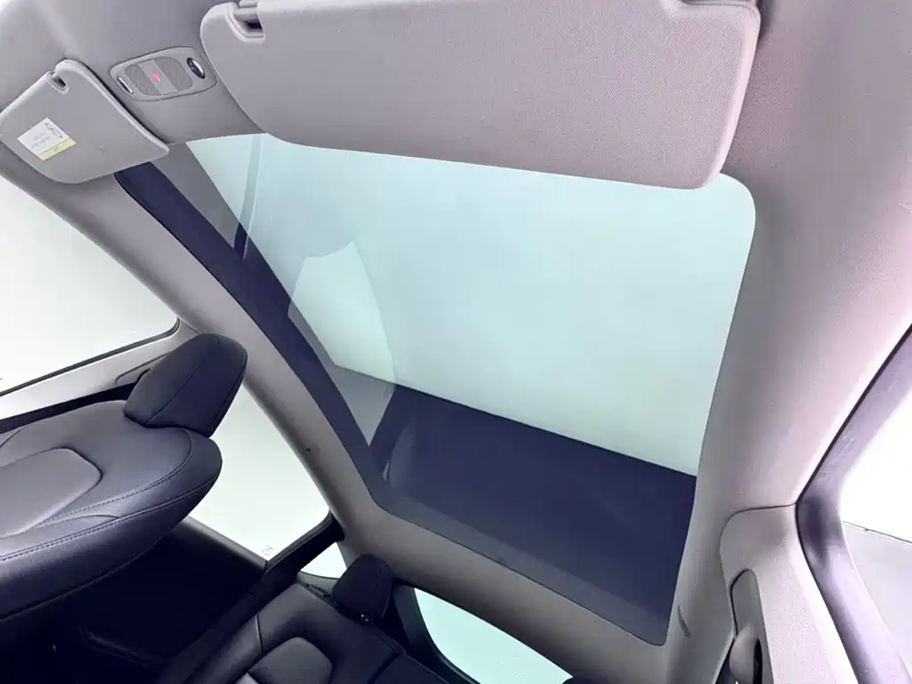 Model Y 2024 rear-wheel drive version купить на сайте DeffCars