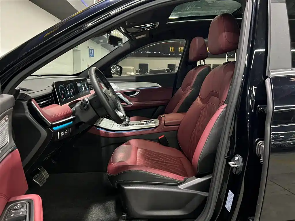 Jietu X70 PLUS 2023 model 1.5T DCT Brave PLUS 7 seats купить на сайте DeffCars