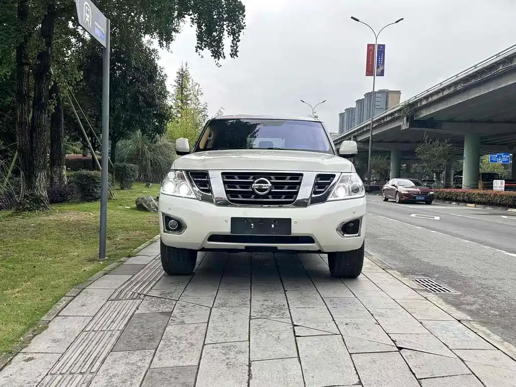 Patrol 2018 4.0L LinkedIn model купить на сайте DeffCars