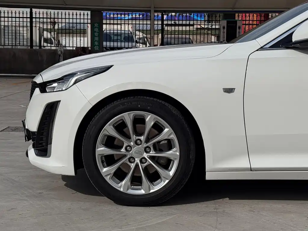 Cadillac CT5 2020 28T luxury model купить на сайте DeffCars
