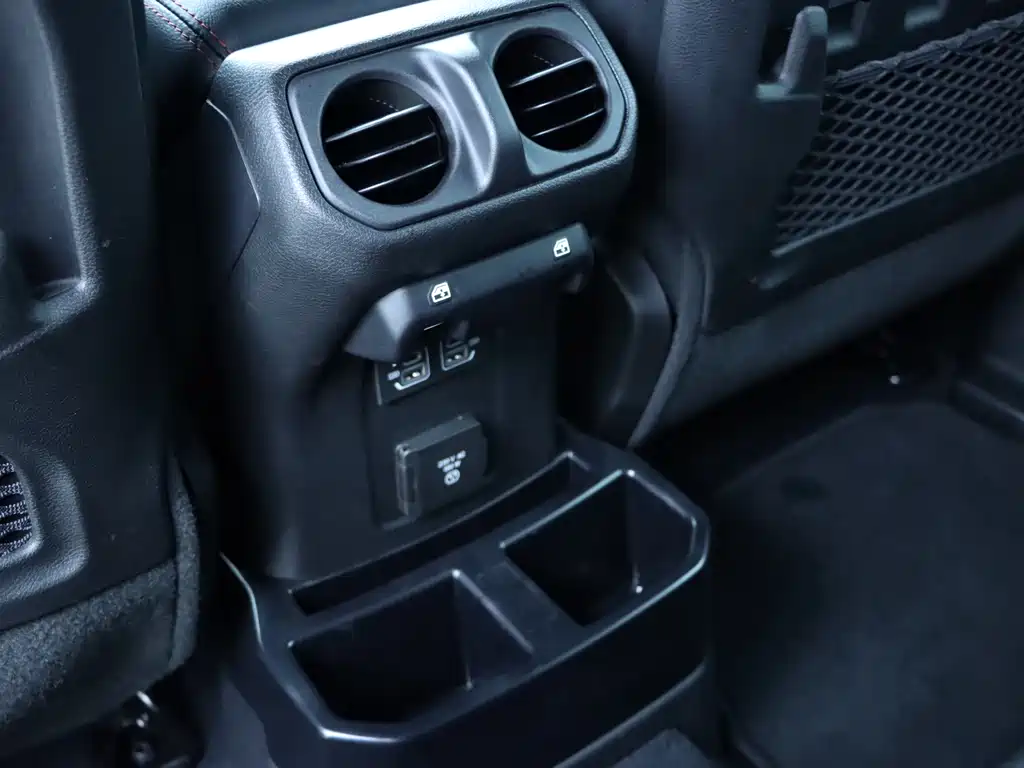 Wrangler 2021 2.0T Robin Hood Four-Door Edition купить на сайте DeffCars