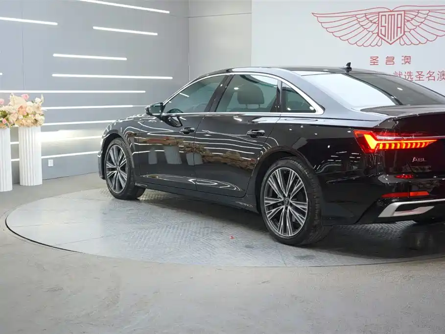 Audi A6L 2023 45 TFSI quattro exclusive dynamic model купить на сайте DeffCars