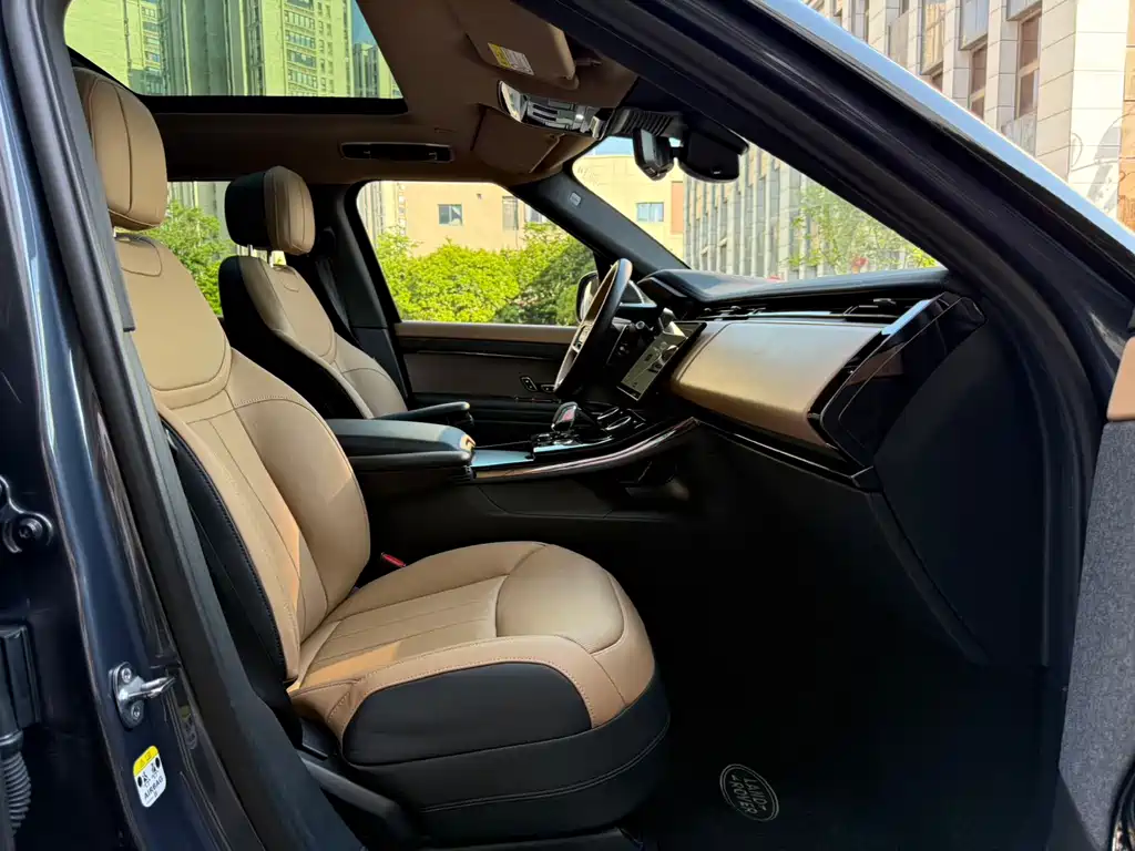 Range Rover Sport 2023 400PS Dynamic HSE купить на сайте DeffCars
