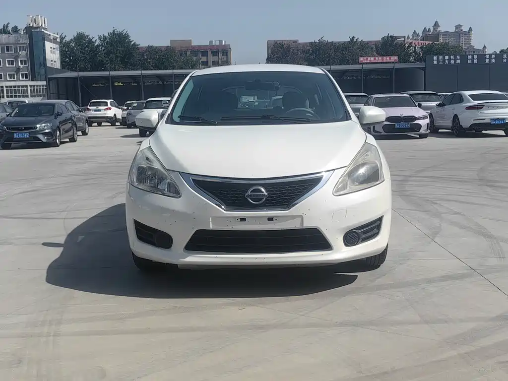 Tiida 2014 1.6L CVT comfort model купить на сайте DeffCars