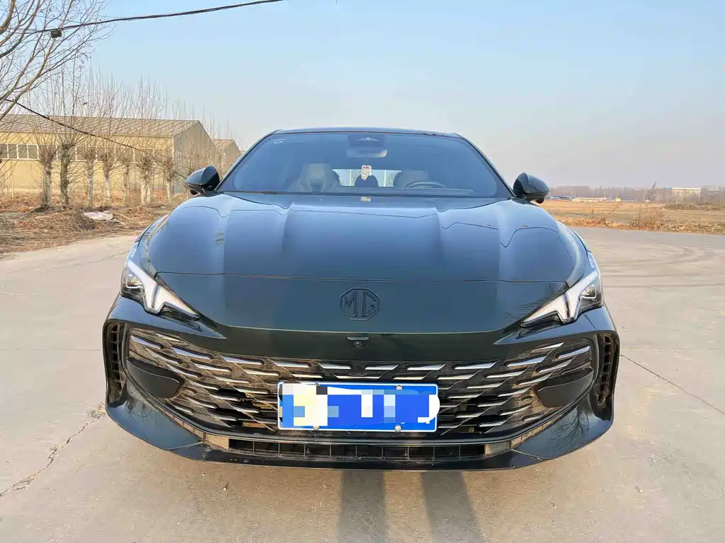 MG7 2023 2.0T Automatic Beauty Hunting Luxury Edition купить на сайте DeffCars