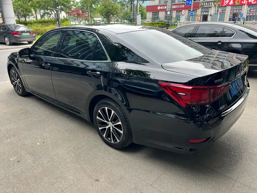 Crown 2018 2.0T Fashion Edition купить на сайте DeffCars