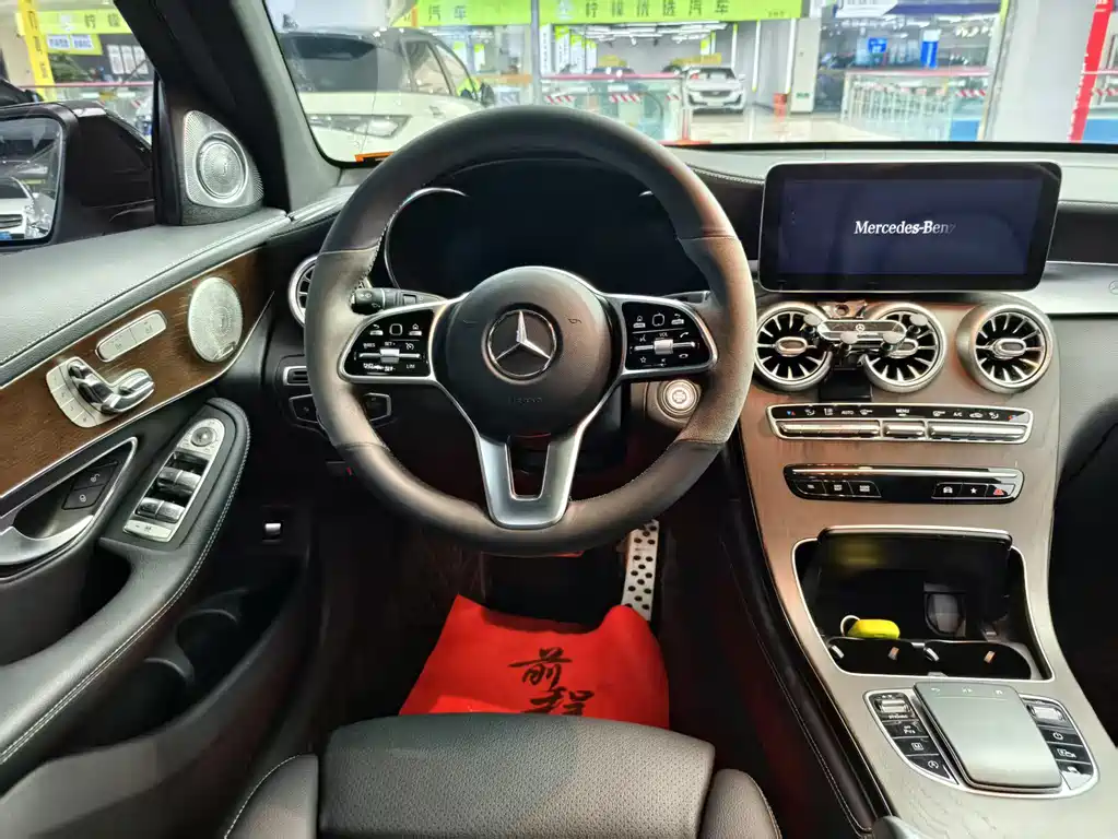 Mercedes-Benz GLC 2021 GLC 260 L 4MATIC luxury model купить на сайте DeffCars
