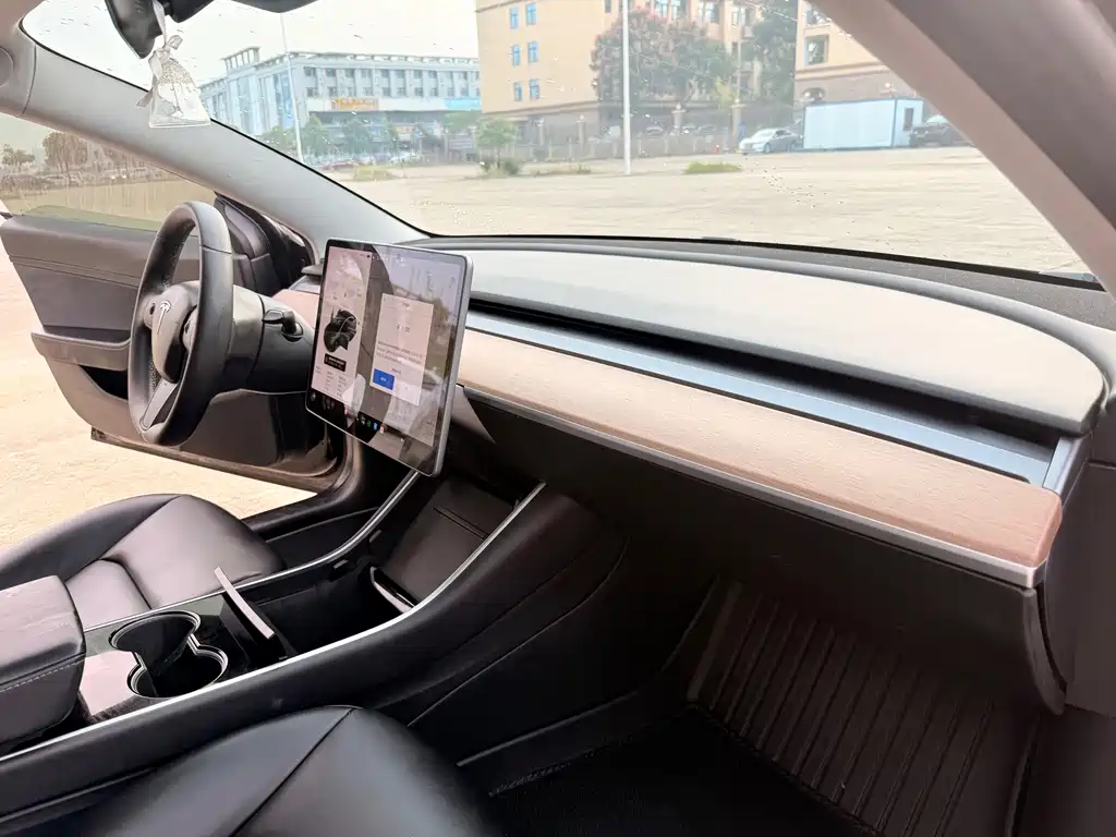 Model 3 2019 standard range rear drive upgraded version купить на сайте DeffCars