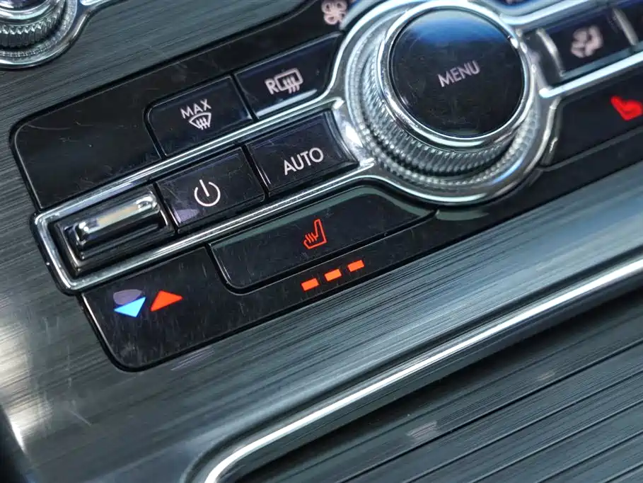 Voyager 2021 2.0T four-wheel drive exclusive edition купить на сайте DeffCars