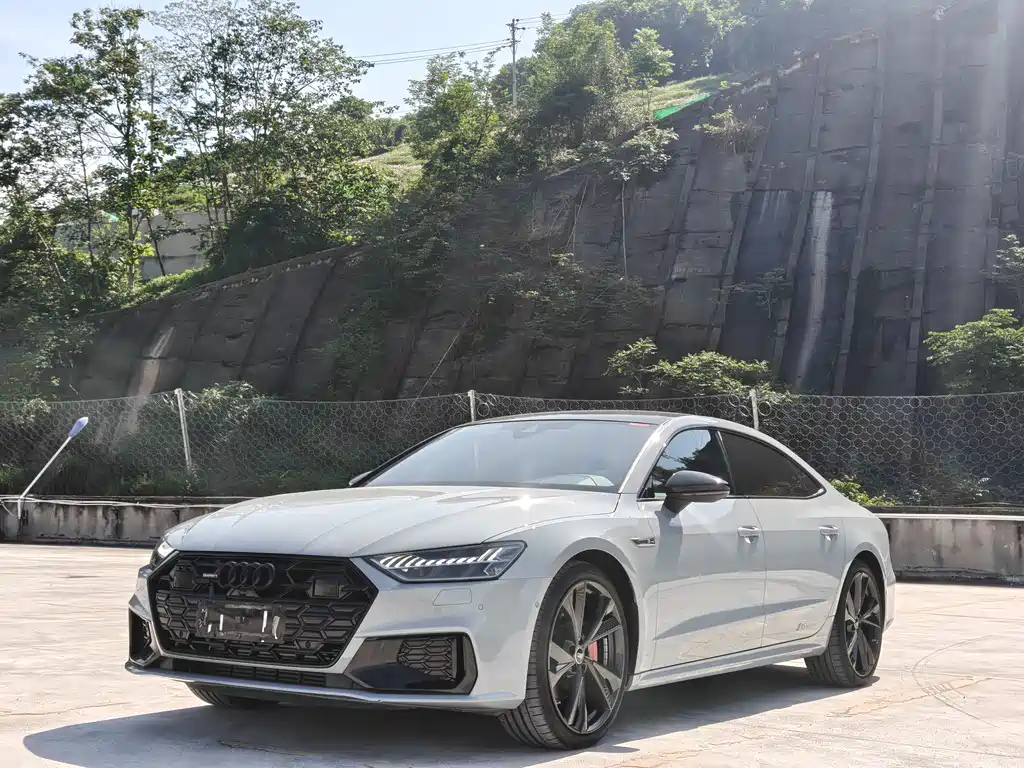 Audi A7L 2024 45 TFSI quattro RS package racing version купить на сайте DeffCars