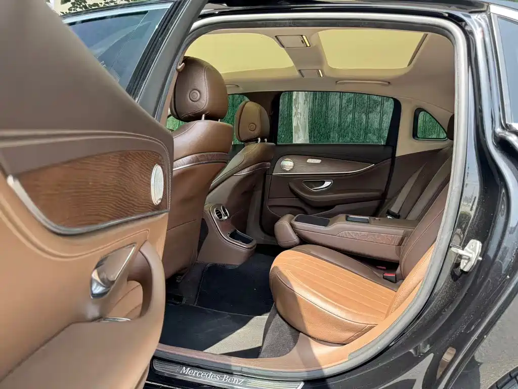 Mercedes-Benz E-Class 2021 E 260 L купить на сайте DeffCars