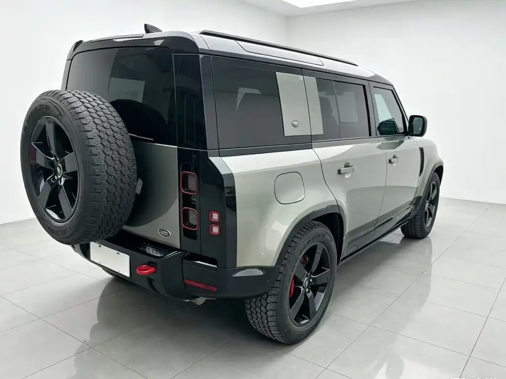 Land Rover Defender 2024 110 3.0T P400 X-DYNAMIC HSE купить на сайте DeffCars