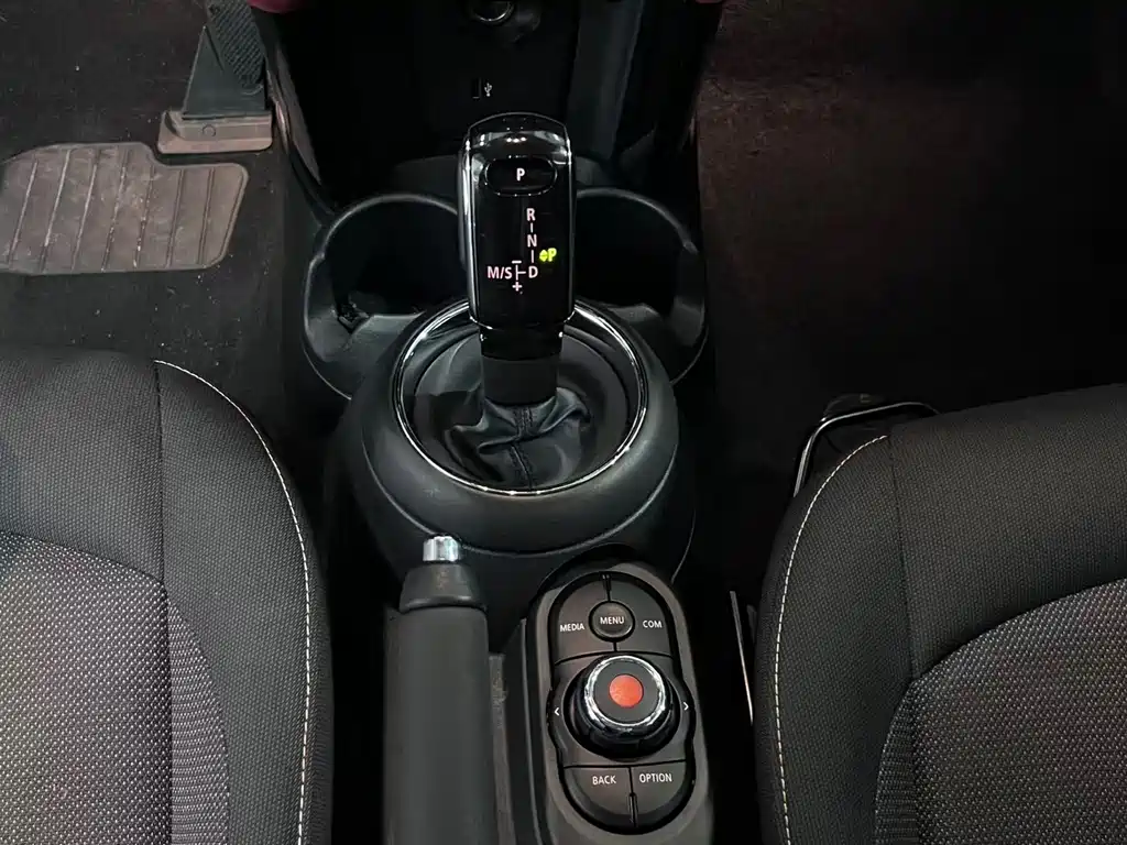 MINI 2020 1.5T ONE PLUS купить на сайте DeffCars