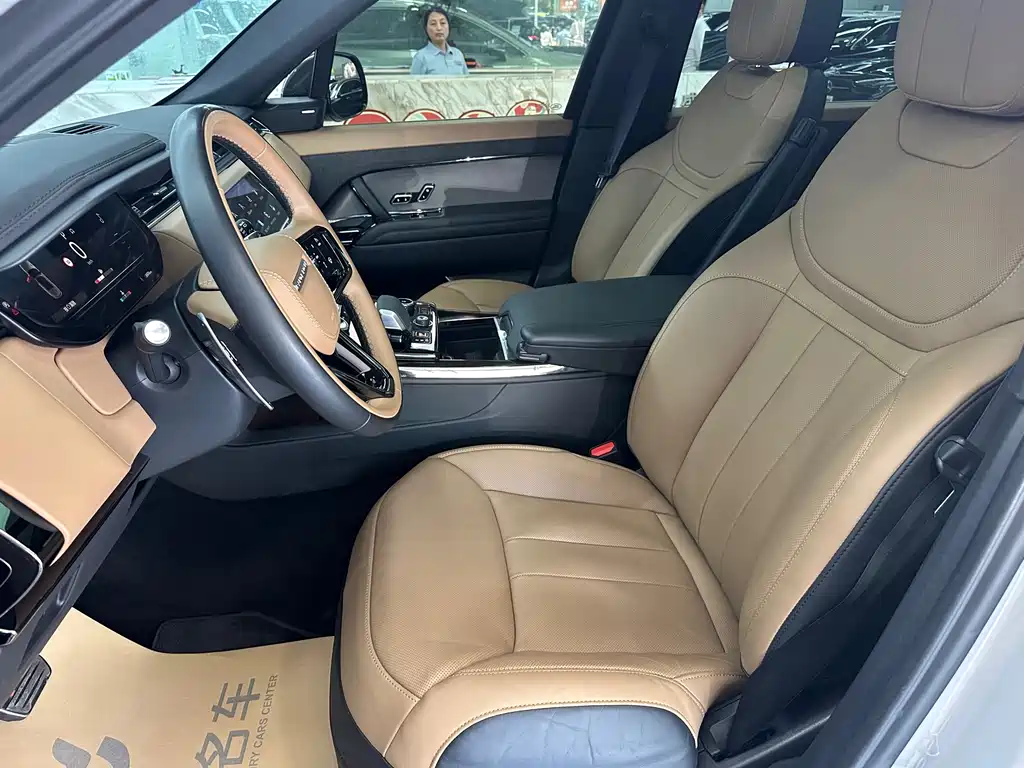 Range Rover Sport 2023 400PS Dynamic SE купить на сайте DeffCars
