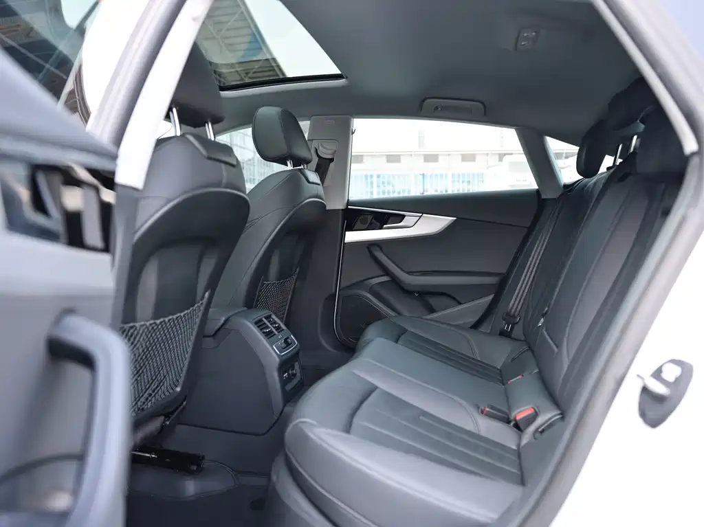 Audi A5 imported 2024 Sportback 40 TFSI fashionable and dynamic купить на сайте DeffCars