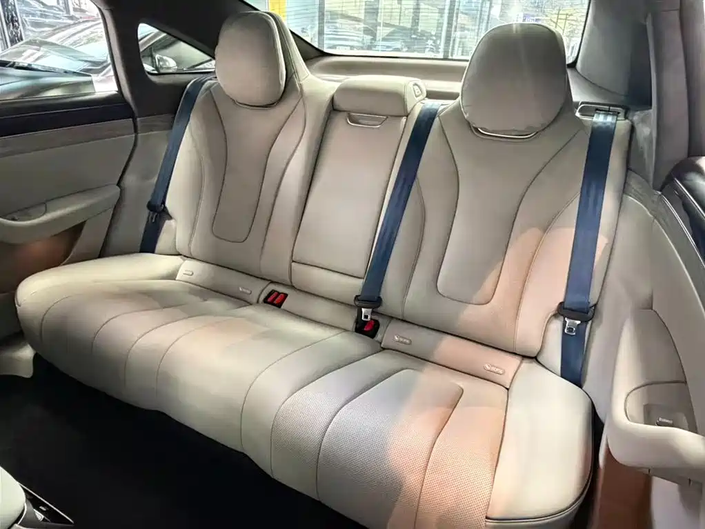 Zhijie S7 2025 model 705km Max купить на сайте DeffCars