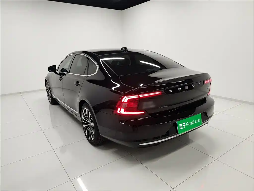Volvo S90 2023 B5 Zhiyi Luxury Edition купить на сайте DeffCars