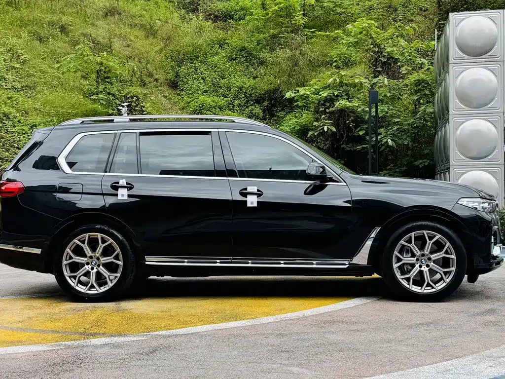 BMW X7 2021 xDrive40i Leading Luxury Package купить на сайте DeffCars