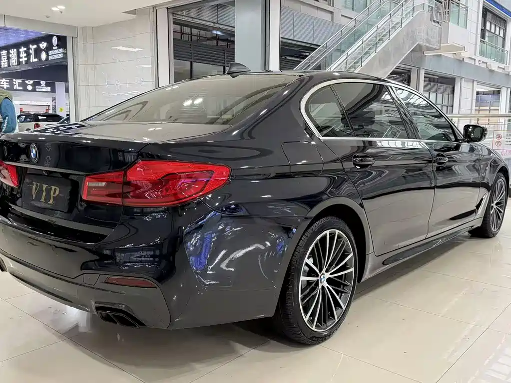 BMW 5 Series 2020 530Li Exclusive M Sports Package купить на сайте DeffCars