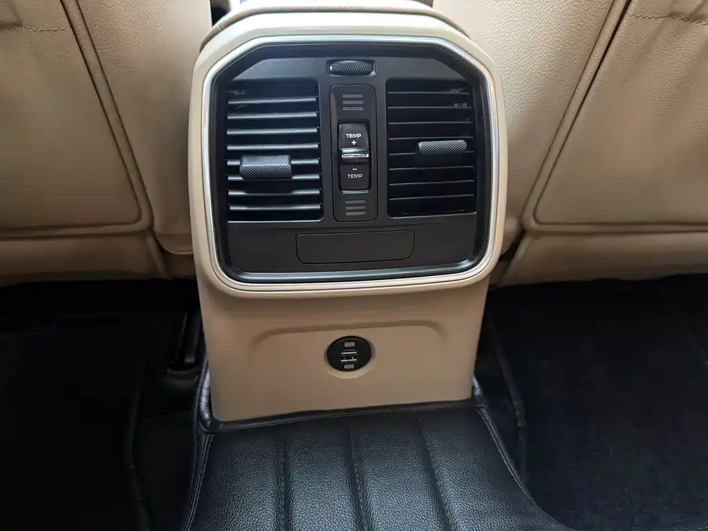 Macan 2018 Macan 2.0T купить на сайте DeffCars